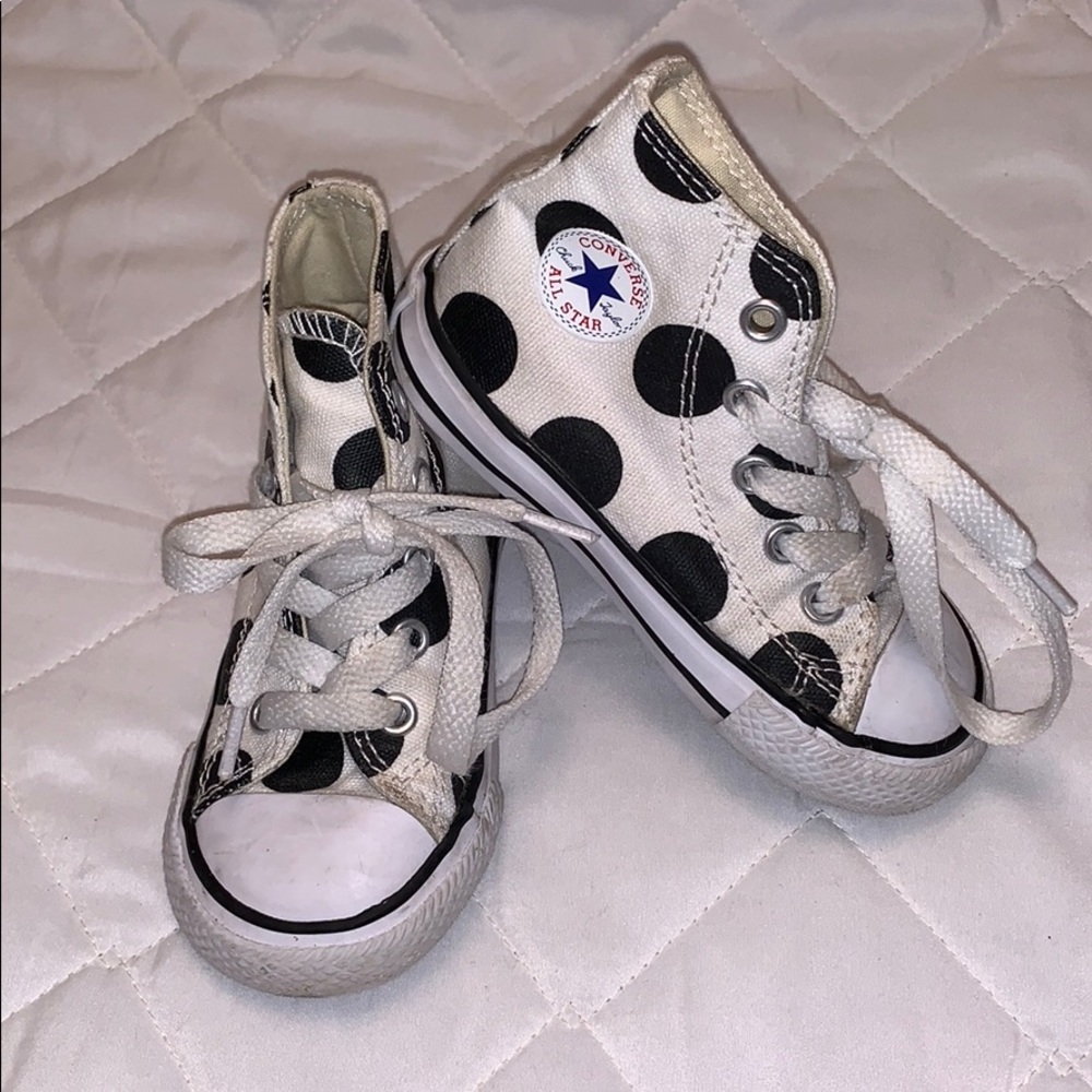 Black and white polkadot hightop converse